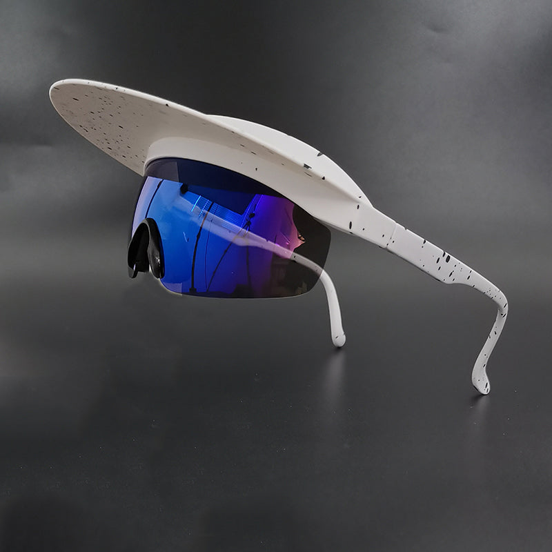 Die wahrscheinlich schnellste Brille mit Kappe